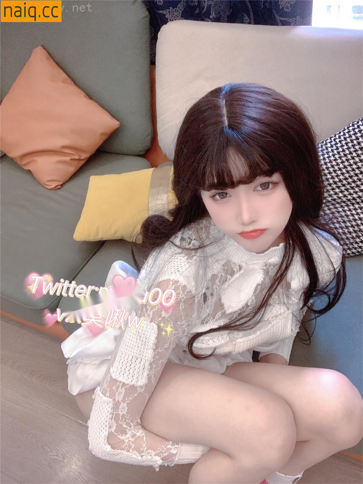 白虎美少女 小青茗+莫啾w 最新私拍+逼脸同框定制2部 [86P3V-7.12G] - 奶圈