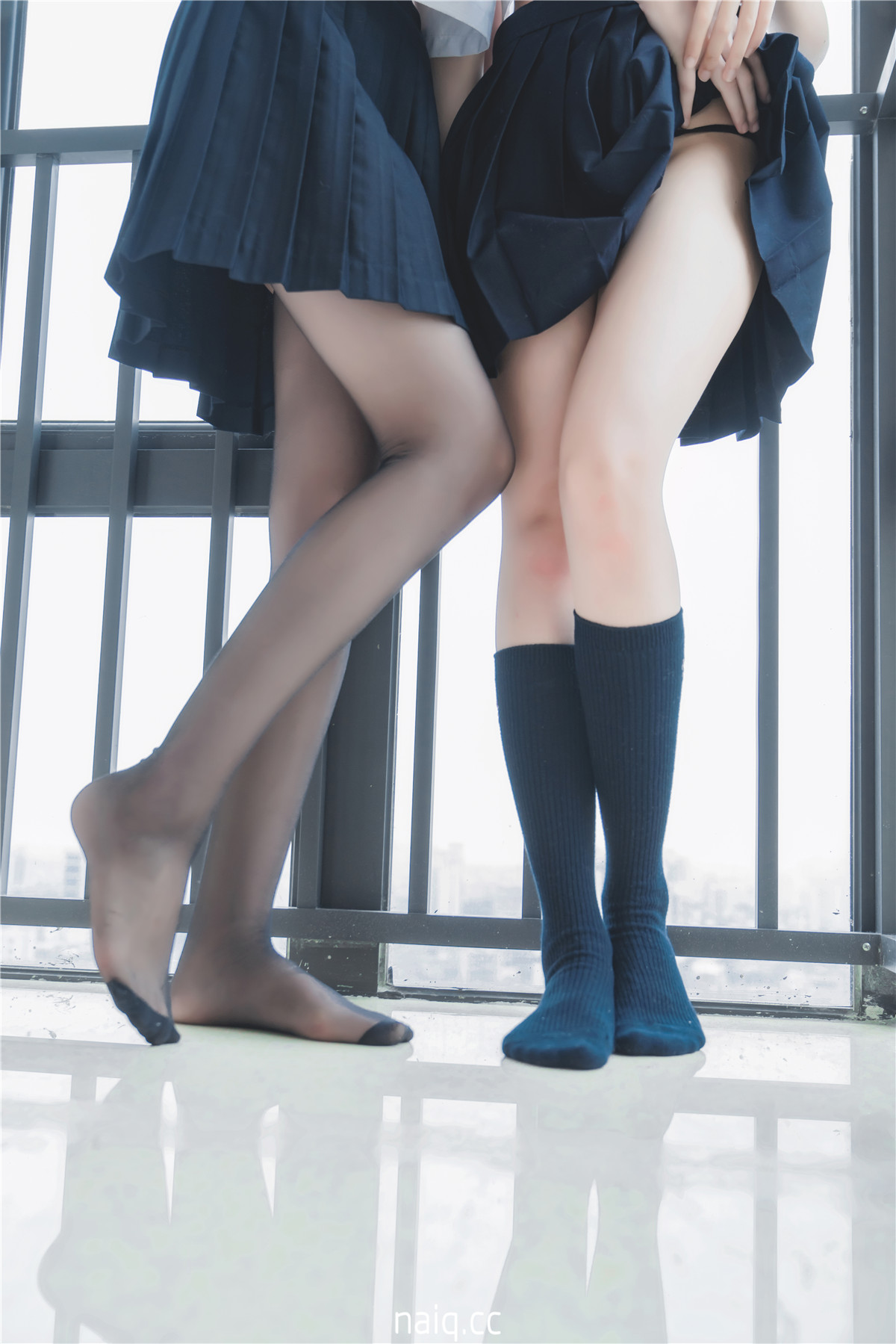 木绵绵OwO - &桜桃喵 她(制服×制服) [38P-741MB] - 奶圈